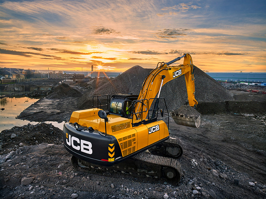 jcb-half1